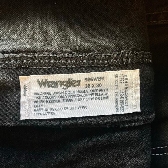 Wrangler Men Jeans size 38 x 30 Black Mid Rise Straight Leg Slim Fit - Picture 9 of 12